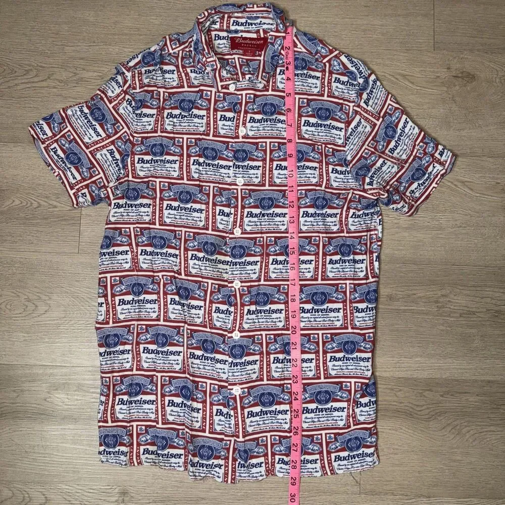 Pacsun x Budweiser All Over Print Beer Label Short Sleeve Shirt Mens Size Small⁠